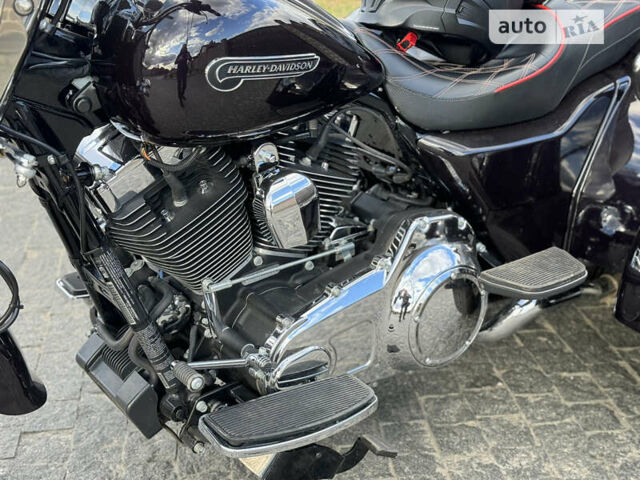 Харлей-Дэвидсон FLRT 2016 в Сумах на Automoto.ua Фиолетовый Харлей-Дэвидсон FLRT, объемом двигателя 1.7 л и пробегом 8 тыс. км за 19999 $, фото 7 на Automoto.ua