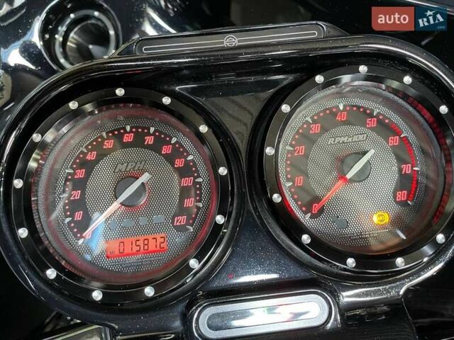 Белый Харлей-Дэвидсон FLTRXS, объемом двигателя 1.8 л и пробегом 16 тыс. км за 35000 $, фото 5 на Automoto.ua