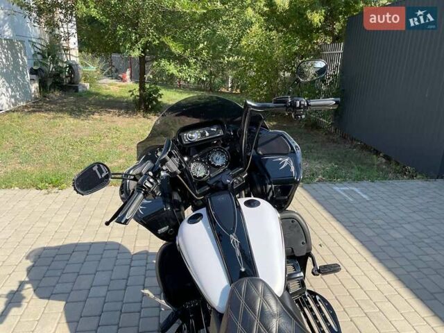 Белый Харлей-Дэвидсон FLTRXS, объемом двигателя 1.8 л и пробегом 16 тыс. км за 35000 $, фото 6 на Automoto.ua