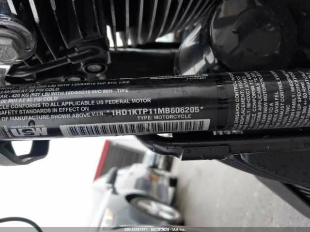 Харлей-Дэвидсон FLTRXS, объемом двигателя 1.87 л и пробегом 0 тыс. км за 8000 $, фото 12 на Automoto.ua