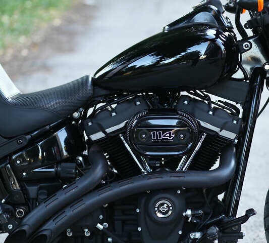 Чорний Харлей-Девідсон FXFBS, об'ємом двигуна 1.9 л та пробігом 28 тис. км за 18500 $, фото 4 на Automoto.ua