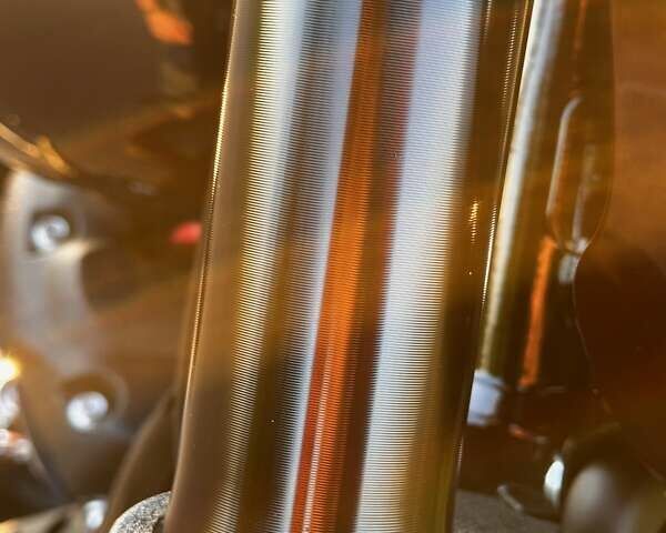 Красный Харлей-Дэвидсон Low Rider	, объемом двигателя 1.87 л и пробегом 24 тыс. км за 23199 $, фото 6 на Automoto.ua