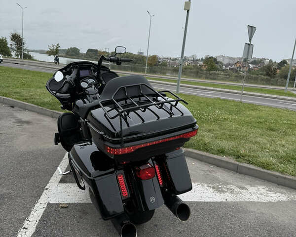 Черный Харлей-Дэвидсон Road Glide Limited, объемом двигателя 0 л и пробегом 40 тыс. км за 23000 $, фото 13 на Automoto.ua