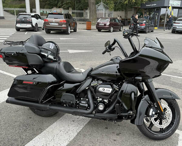 Черный Харлей-Дэвидсон Road Glide Limited, объемом двигателя 0 л и пробегом 40 тыс. км за 23000 $, фото 10 на Automoto.ua