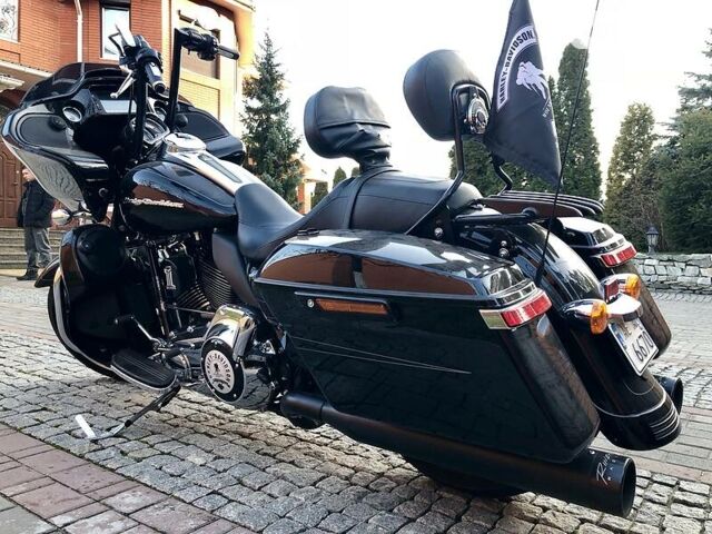 Чорний Харлей-Девідсон Road Glide Special, об'ємом двигуна 1.7 л та пробігом 15 тис. км за 23200 $, фото 6 на Automoto.ua