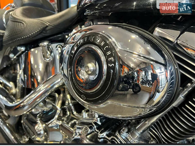 Белый Харлей-Дэвидсон Softail Deluxe, объемом двигателя 1.69 л и пробегом 23 тыс. км за 18000 $, фото 19 на Automoto.ua