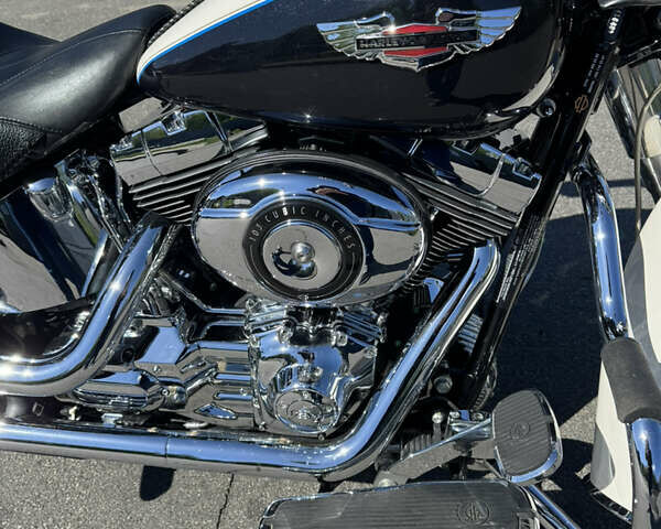 Белый Харлей-Дэвидсон Softail Deluxe, объемом двигателя 1.69 л и пробегом 23 тыс. км за 18000 $, фото 9 на Automoto.ua