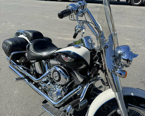 Белый Харлей-Дэвидсон Softail Deluxe, объемом двигателя 1.69 л и пробегом 23 тыс. км за 18000 $, фото 7 на Automoto.ua