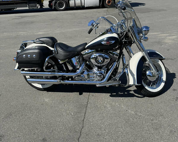 Белый Харлей-Дэвидсон Softail Deluxe, объемом двигателя 1.69 л и пробегом 23 тыс. км за 18000 $, фото 8 на Automoto.ua