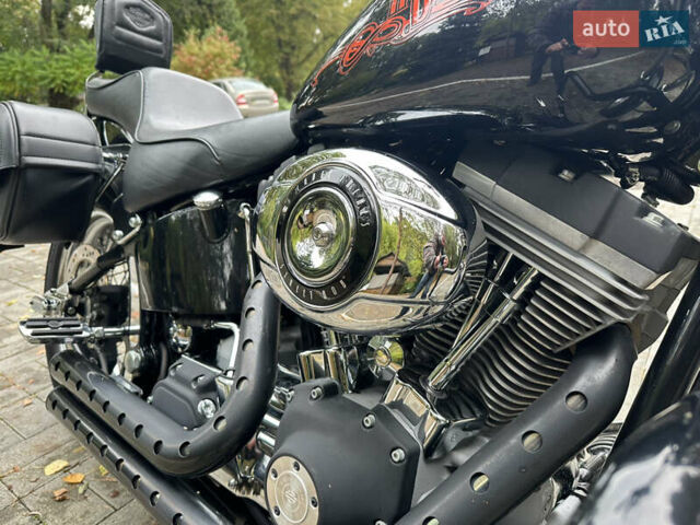 Черный Харлей-Дэвидсон Softail Deluxe, объемом двигателя 1.45 л и пробегом 18 тыс. км за 9000 $, фото 3 на Automoto.ua