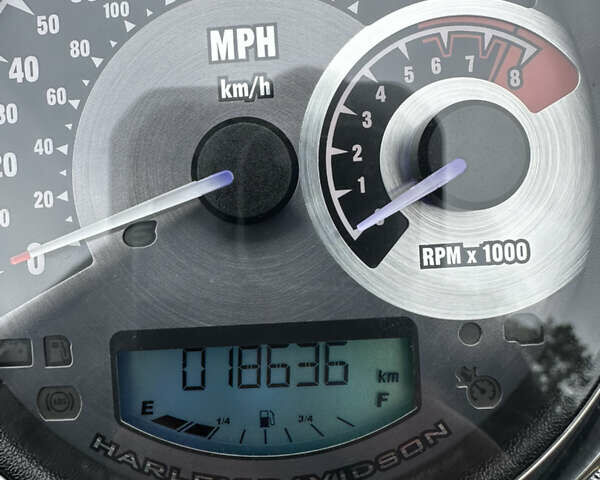 Черный Харлей-Дэвидсон Softail Deluxe, объемом двигателя 1.45 л и пробегом 18 тыс. км за 9000 $, фото 8 на Automoto.ua