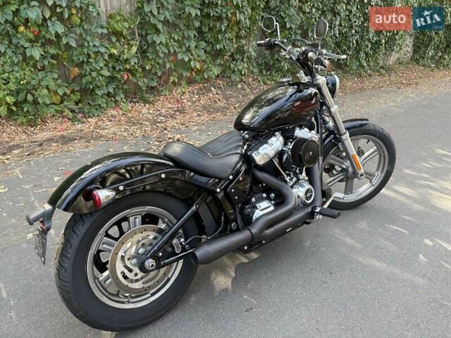 Черный Харлей-Дэвидсон Softail Standard, объемом двигателя 1.8 л и пробегом 8 тыс. км за 12800 $, фото 4 на Automoto.ua