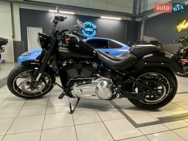 Черный Харлей-Дэвидсон Sport Glide, объемом двигателя 1.8 л и пробегом 11 тыс. км за 15700 $, фото 6 на Automoto.ua