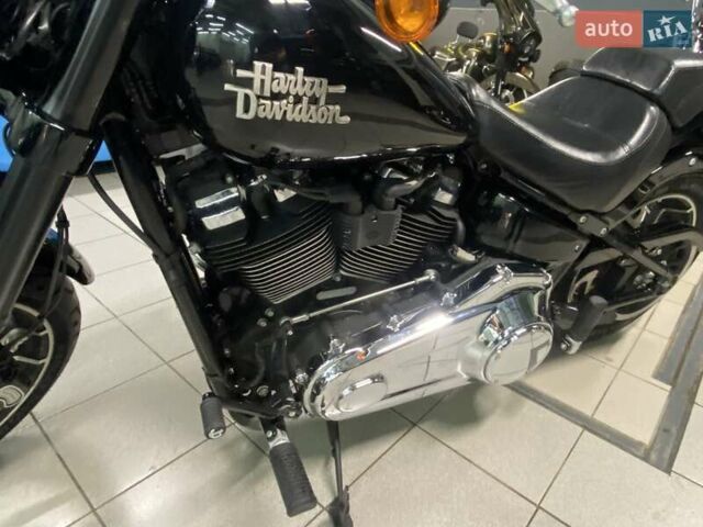 Черный Харлей-Дэвидсон Sport Glide, объемом двигателя 1.8 л и пробегом 11 тыс. км за 15700 $, фото 7 на Automoto.ua