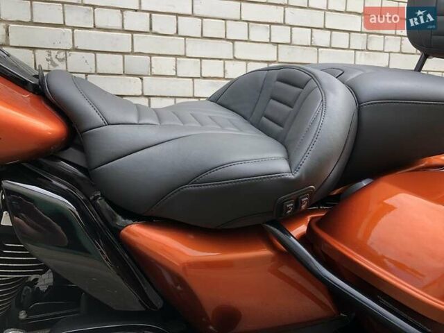 Помаранчевий Харлей-Девідсон Touring, об'ємом двигуна 1.75 л та пробігом 21 тис. км за 18899 $, фото 6 на Automoto.ua