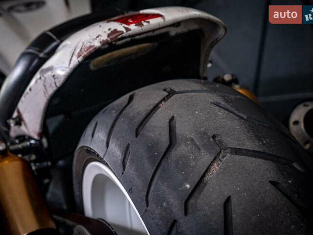 Білий Харлей-Девідсон VRSCD Night Rod, об'ємом двигуна 1.25 л та пробігом 27 тис. км за 28000 $, фото 27 на Automoto.ua