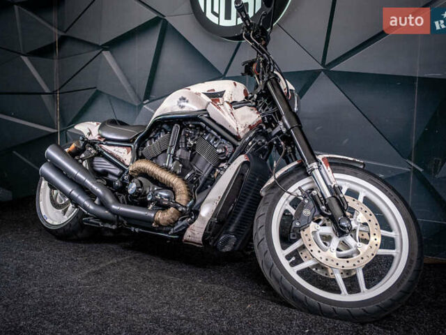 Білий Харлей-Девідсон VRSCD Night Rod, об'ємом двигуна 1.25 л та пробігом 27 тис. км за 28000 $, фото 1 на Automoto.ua