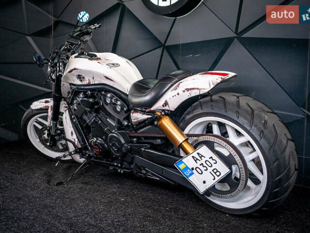 Белый Харлей-Дэвидсон VRSCD Night Rod, объемом двигателя 1.25 л и пробегом 27 тыс. км за 28000 $, фото 5 на Automoto.ua