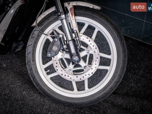Белый Харлей-Дэвидсон VRSCD Night Rod, объемом двигателя 1.25 л и пробегом 27 тыс. км за 28000 $, фото 8 на Automoto.ua