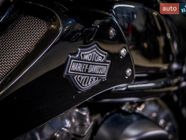 Черный Харлей-Дэвидсон VRSCF V-Rod Muscle, объемом двигателя 1.25 л и пробегом 6 тыс. км за 20000 $, фото 19 на Automoto.ua