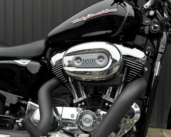 Черный Харлей-Дэвидсон XL 1200C, объемом двигателя 1.2 л и пробегом 38 тыс. км за 5700 $, фото 4 на Automoto.ua