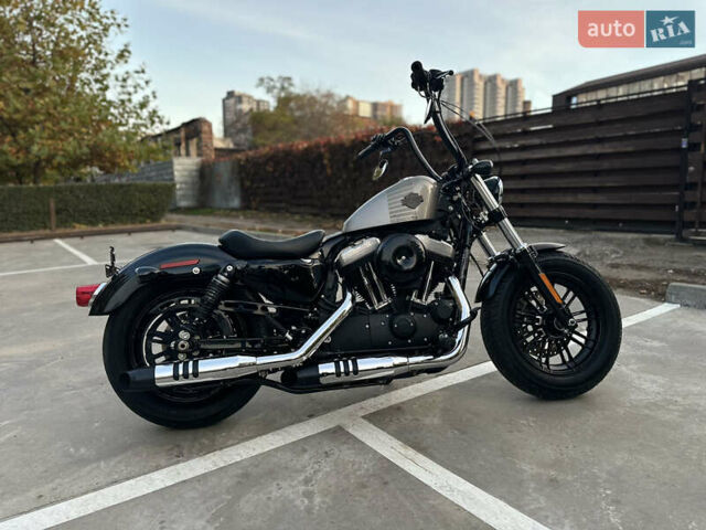 Чорний Харлей-Девідсон XL 1200X, об'ємом двигуна 1.2 л та пробігом 9 тис. км за 12000 $, фото 5 на Automoto.ua