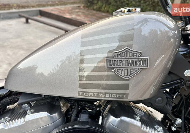 Чорний Харлей-Девідсон XL 1200X, об'ємом двигуна 1.2 л та пробігом 9 тис. км за 12000 $, фото 13 на Automoto.ua