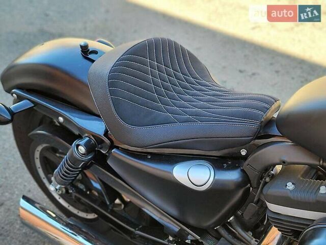 Черный Харлей-Дэвидсон XL 883N, объемом двигателя 0.88 л и пробегом 20 тыс. км за 10500 $, фото 7 на Automoto.ua