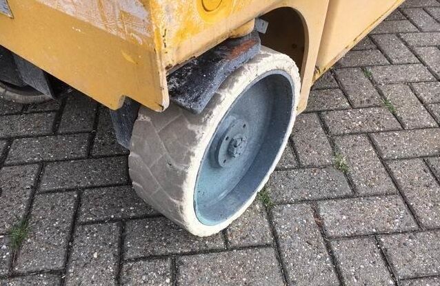 Хаулот Compact 8, объемом двигателя 0 л и пробегом 0 тыс. км за 9158 $, фото 7 на Automoto.ua