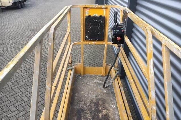 Хаулот Compact 8, объемом двигателя 0 л и пробегом 0 тыс. км за 9158 $, фото 3 на Automoto.ua