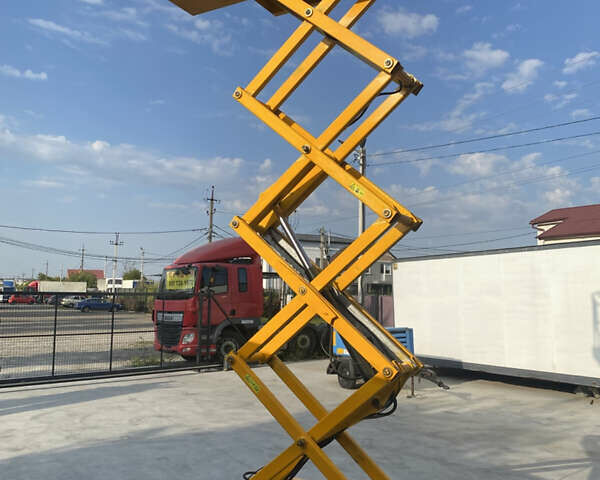 Хаулот Compact 8, объемом двигателя 2.45 л и пробегом 0 тыс. км за 5800 $, фото 3 на Automoto.ua