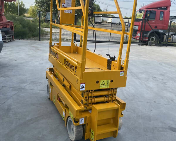 Хаулот Compact 8, объемом двигателя 2.45 л и пробегом 0 тыс. км за 5800 $, фото 7 на Automoto.ua