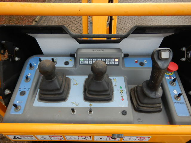 Хаулот Другая, объемом двигателя 0 л и пробегом 0 тыс. км за 122711 $, фото 4 на Automoto.ua