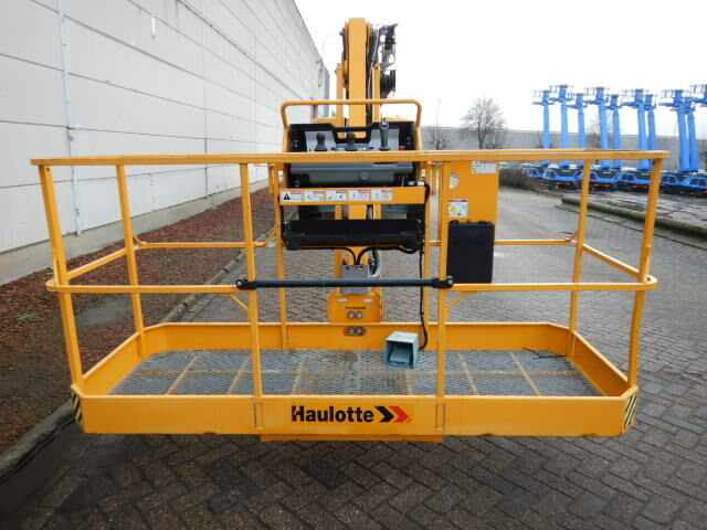 Хаулот Другая, объемом двигателя 0 л и пробегом 0 тыс. км за 122711 $, фото 3 на Automoto.ua