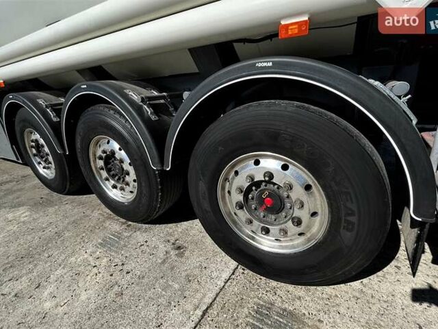 Білий Хендрикс Гоч, об'ємом двигуна 0 л та пробігом 1 тис. км за 21262 $, фото 11 на Automoto.ua