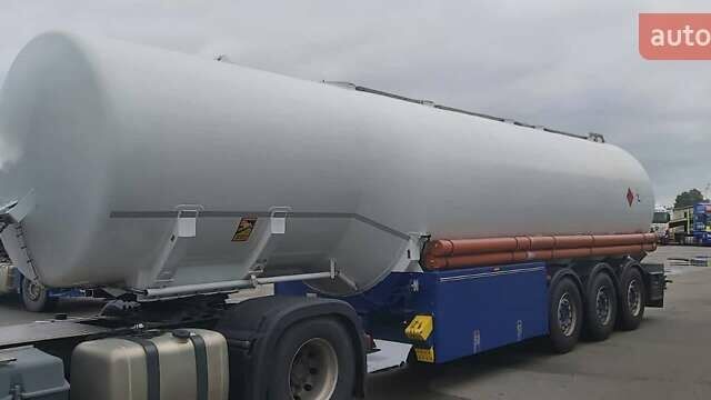 Белый Хендрикс Гоч, объемом двигателя 0 л и пробегом 150 тыс. км за 20000 $, фото 3 на Automoto.ua