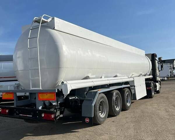 Белый Хендрикс BPW, объемом двигателя 0 л и пробегом 500 тыс. км за 22220 $, фото 1 на Automoto.ua