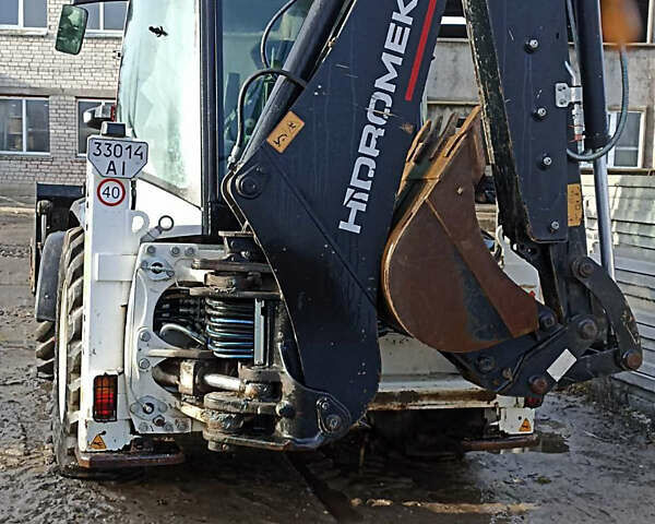 Білий Гідромек ХМК 102Б, об'ємом двигуна 4.4 л та пробігом 1 тис. км за 81000 $, фото 3 на Automoto.ua