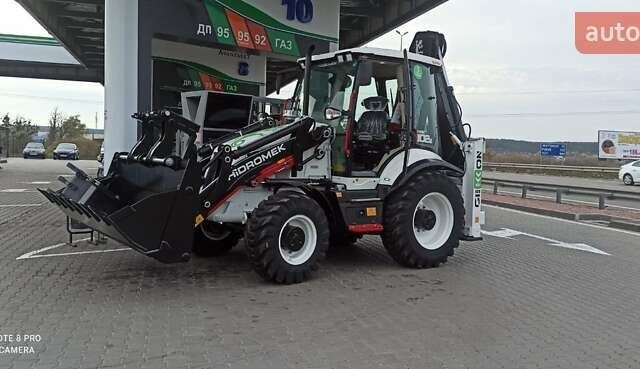 Белый Гидромек ХМК 102Б, объемом двигателя 4.4 л и пробегом 0 тыс. км за 95624 $, фото 3 на Automoto.ua