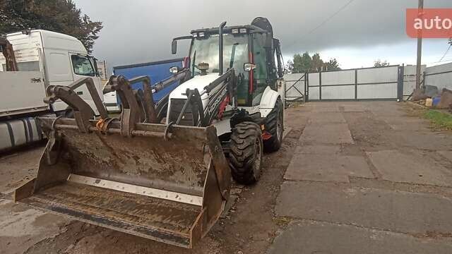 Белый Гидромек HMK 102B Alpha, объемом двигателя 4.4 л и пробегом 650 тыс. км за 71861 $, фото 10 на Automoto.ua