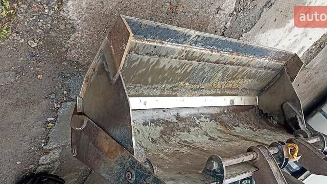 Белый Гидромек HMK 102B Alpha, объемом двигателя 4.4 л и пробегом 650 тыс. км за 71861 $, фото 11 на Automoto.ua