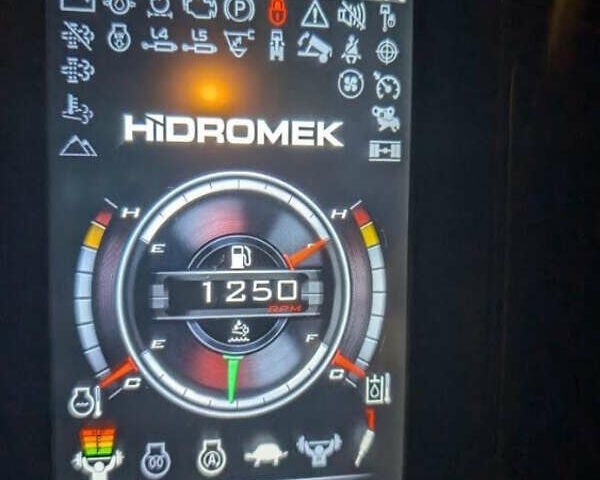 Гидромек HMK 220LC, объемом двигателя 0 л и пробегом 0 тыс. км за 137564 $, фото 3 на Automoto.ua