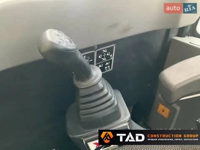 Белый Гидромек HMK 62SS, объемом двигателя 2.3 л и пробегом 0 тыс. км за 71478 $, фото 17 на Automoto.ua