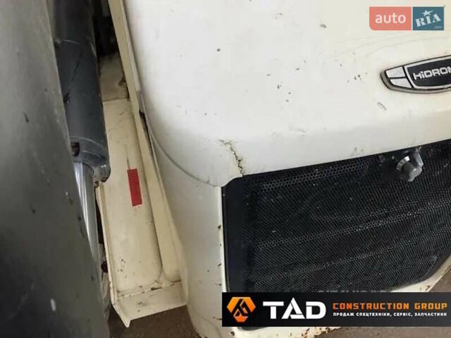 Белый Гидромек HMK 62SS, объемом двигателя 2.3 л и пробегом 0 тыс. км за 71478 $, фото 8 на Automoto.ua