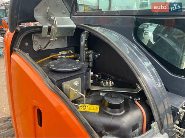 Оранжевый Хитачи Заксис, объемом двигателя 0 л и пробегом 3 тыс. км за 49971 $, фото 3 на Automoto.ua