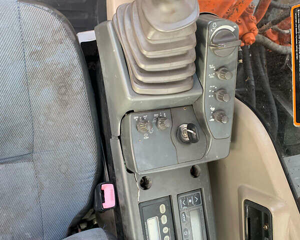 Хитачи ZX 200LC-3, объемом двигателя 0 л и пробегом 0 тыс. км за 45000 $, фото 11 на Automoto.ua