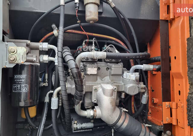 Хитачи ZX 210LC-5B, объемом двигателя 0 л и пробегом 9 тыс. км за 60773 $, фото 11 на Automoto.ua