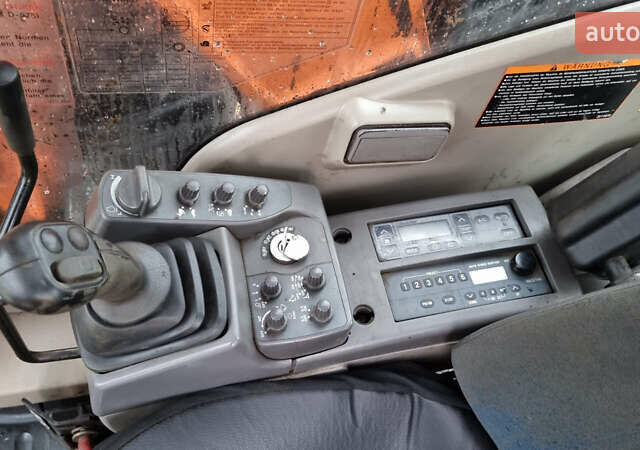 Хитачи ZX 210LC-5B, объемом двигателя 0 л и пробегом 9 тыс. км за 60773 $, фото 9 на Automoto.ua