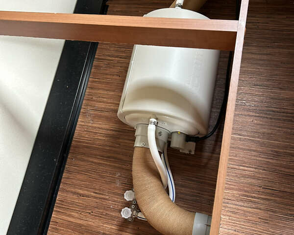 Хобби 460 2011 в Овруче на Automoto.ua Белый Хобби 460, объемом двигателя 0 л и пробегом 0 тыс. км за 15900 $, фото 28 на Automoto.ua