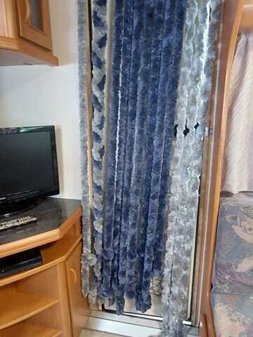 Білий Хоббі Екселлент, об'ємом двигуна 0 л та пробігом 2 тис. км за 9799 $, фото 21 на Automoto.ua